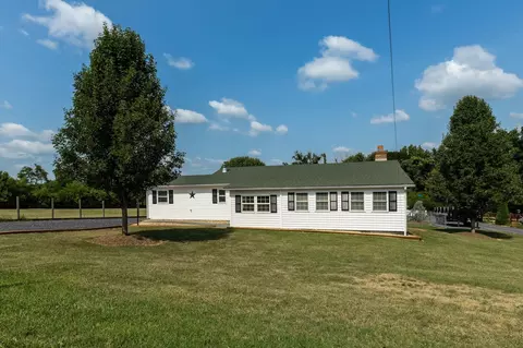 279 Watertower Rd, Penn Laird, VA 22846