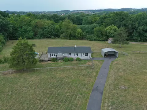 2072 East Side Hwy E, Crimora, VA 24431