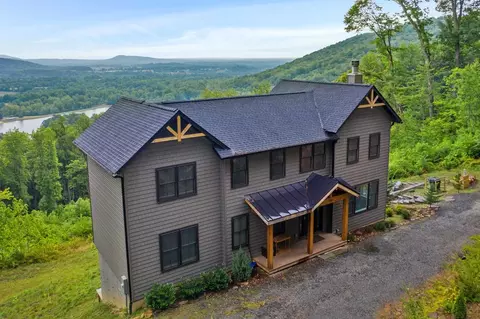 761 Top Ridge Rd, Stanardsville, VA 22973