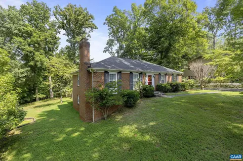 111 Carrsbrook Ct, Charlottesville, VA 22901