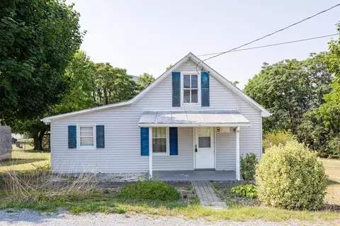 16894 E Summit Ave E, Elkton, VA 22827