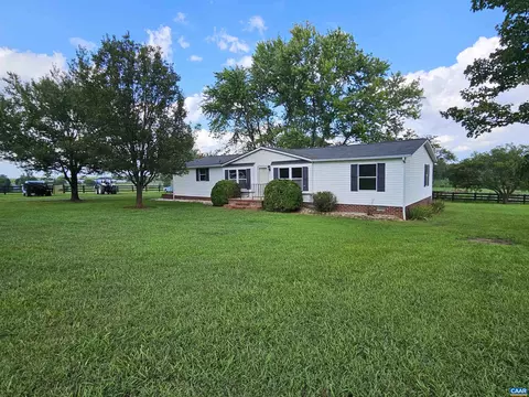 3210 Trents Mill Rd, Dillwyn, VA 23936 photo 6