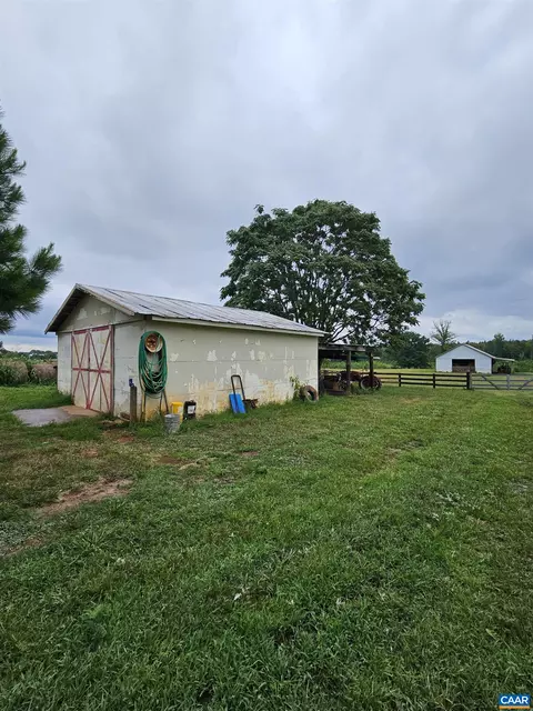 3210 Trents Mill Rd, Dillwyn, VA 23936 photo 12