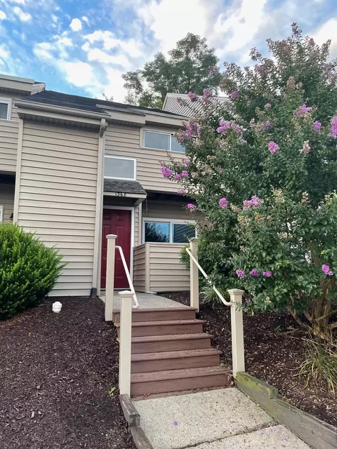 1368 Bradley Dr, Harrisonburg, VA 22801
