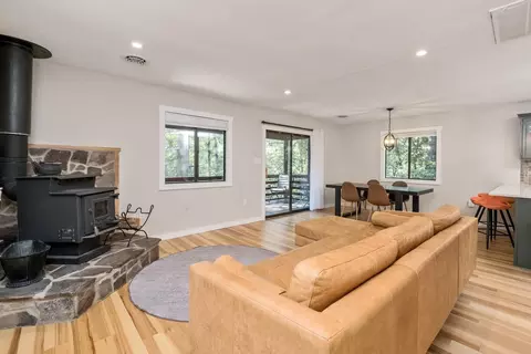102 Bitternut Ln, Mount Jackson, VA 22842 photo 4