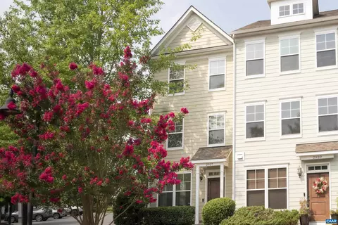 2937 Templehof Ct, Earlysville, VA 22936