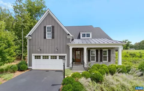 425 Fenton Ct, Keswick, VA 22947