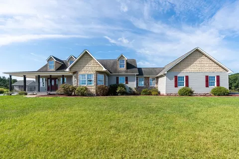 720 Vinegar Hill Rd, Churchville, VA 24421