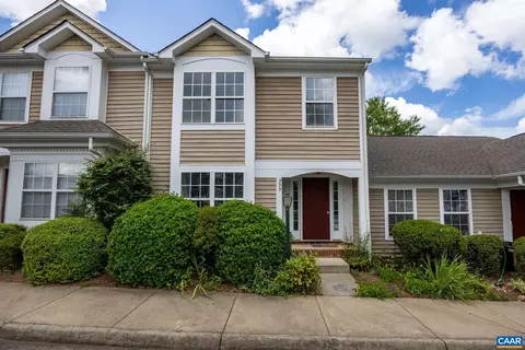 999 River Run Dr, Charlottesville, VA 22901