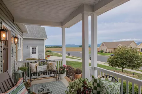 60 Marble Dr, Stuarts Draft, VA 24477 photo 3