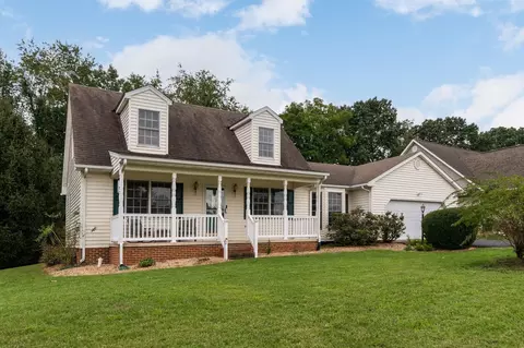 221 Bowmans Run Dr, Stuarts Draft, VA 24477