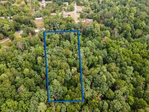 B8 Meadowview Ln, Luray, VA 22835