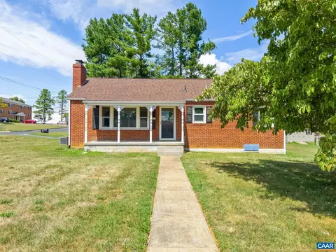 2337 Mt Vernon St, Waynesboro, VA 22980
