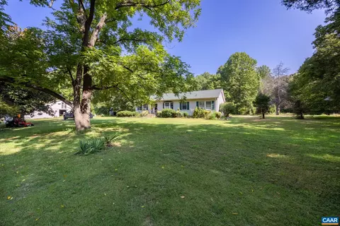 25208 Claudes Dr, Rhoadesville, VA 22542 photo 3
