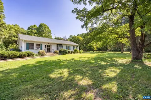 25208 Claudes Dr, Rhoadesville, VA 22542 photo 2