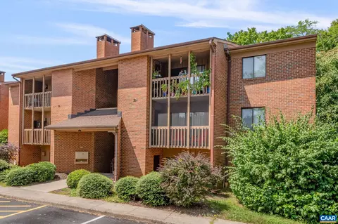 140 Green Turtle Ln #10, Charlottesville, VA 22901