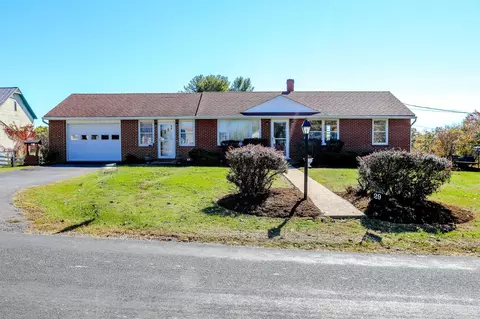 29 Old Laurel Hill Rd, Verona, VA 24482