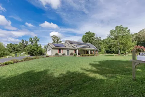 3399 Caverns Dr, Keezletown, VA 22832