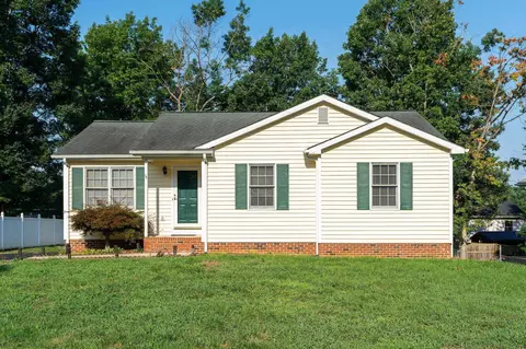 111 Brookmill Rd, Stuarts Draft, VA 24477