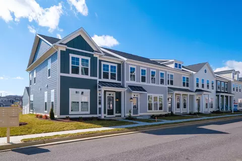 3292 Charleston Blvd #17C, Harrisonburg, VA 22801