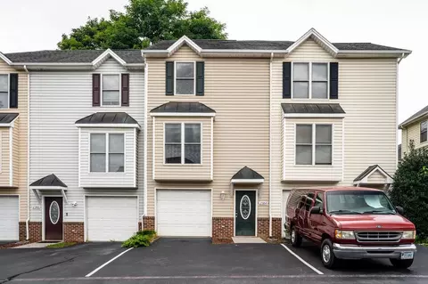 2384 King Arthurs Ct, Harrisonburg, VA 22801