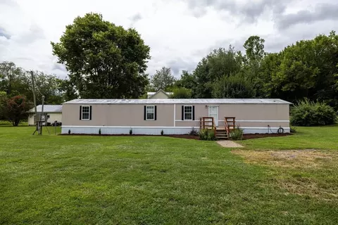 206 Painter St, Mount Jackson, VA 22842 photo 3