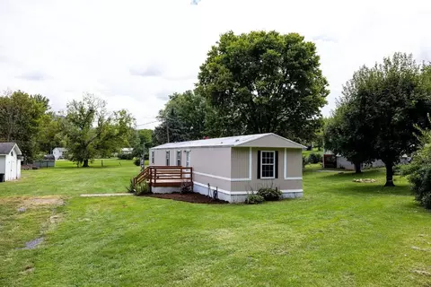 206 Painter St, Mount Jackson, VA 22842 photo 2