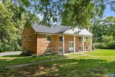 306 Gloucester Rd, Charlottesville, VA 22901