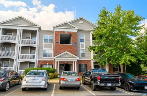 157 Yellowstone Dr #8, Charlottesville, VA 22903