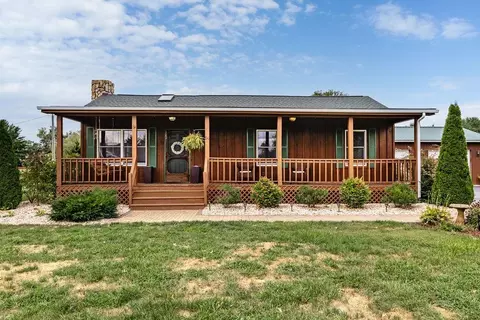 54 Lonesome Pine Ln, Waynesboro, VA 22980