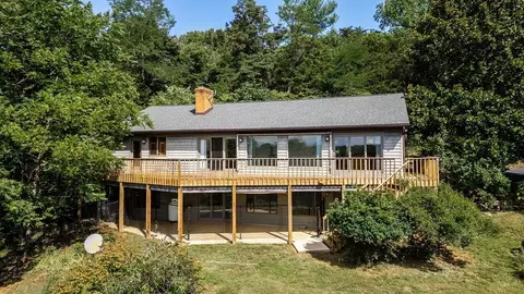 246 Raintree Rd, Verona, VA 24482