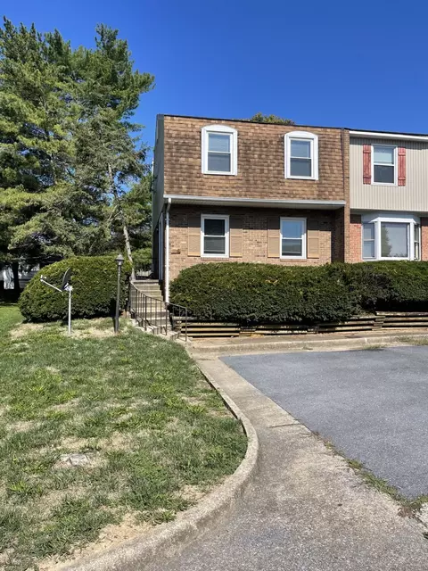 1375 Northampton Ct, Harrisonburg, VA 22801
