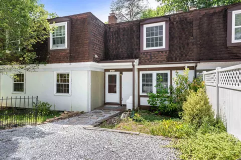 175 Passage Ln, Mcgaheysville, VA 22840