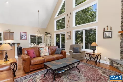 72 Pedlars Edge Dr, Wintergreen Resort, VA 22967