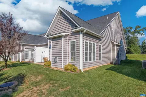 72 Spruce Dr, Palmyra, VA 22963 photo 3