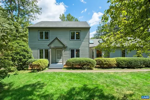 453 Peacock Dr, Charlottesville, VA 22903
