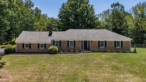 192 Galena Rd, Staunton, VA 24401