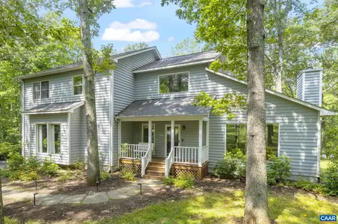 2220 Fray Rd, Advance Mills, VA 22968