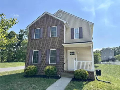 1528 3rd St, Waynesboro, VA 22980