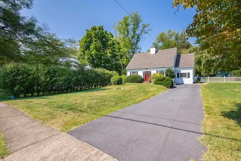 331 Crompton Rd, Waynesboro, VA 22980 photo 2