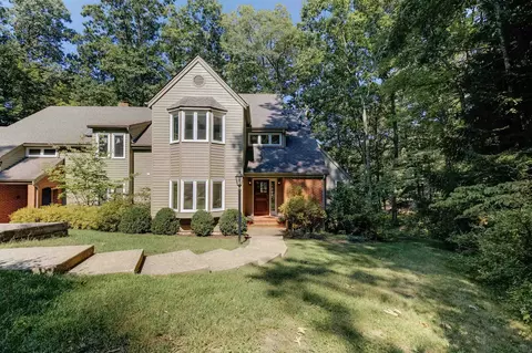 88 Shadow Court Dr, Hot Springs, VA 24445