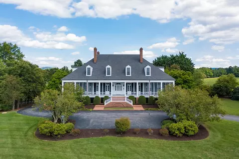 995 Old White Bridge Rd, Waynesboro, VA 22980