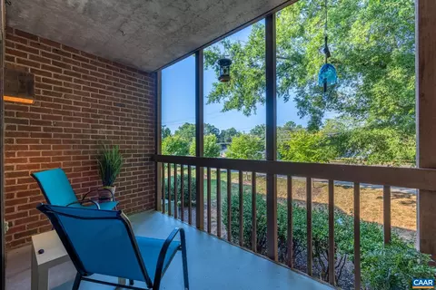 102 Turtle Creek Rd #6, Charlottesville, VA 22901