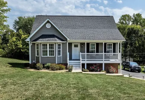 15 Rolla Mill Rd, Verona, VA 24482