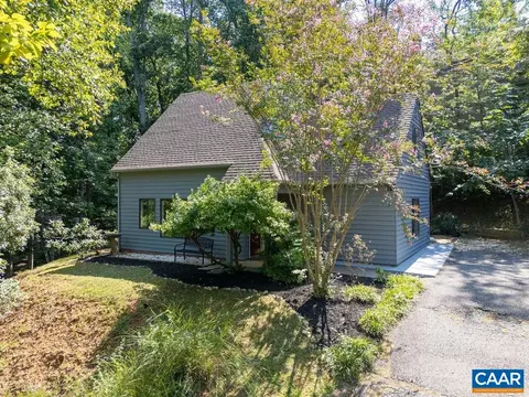 1719 Shady Grove Ct, Charlottesville, VA 22902