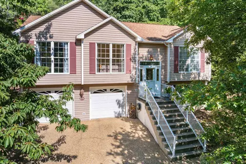 2864 Hopkins Dr, Mcgaheysville, VA 22840