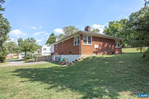 1075 Lyndhurst Rd, Waynesboro, VA 22980 photo 27