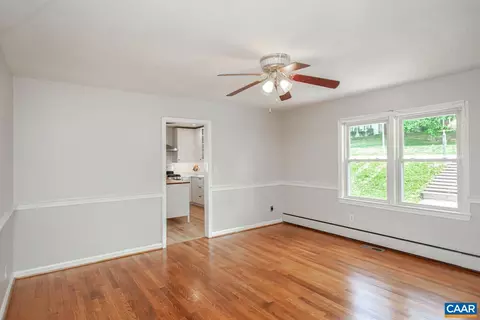 1075 Lyndhurst Rd, Waynesboro, VA 22980 photo 12