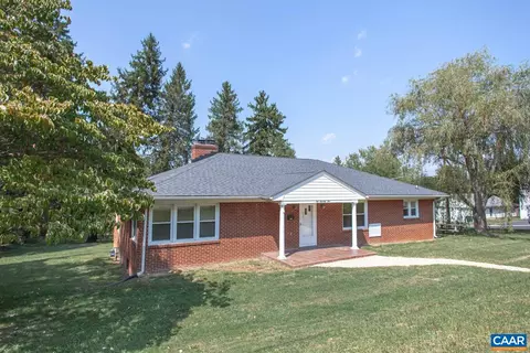 1075 Lyndhurst Rd, Waynesboro, VA 22980