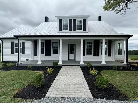 8547 W River Rd, Scottsville, VA 24590
